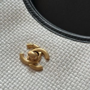 Chanel 2025 Maxi Hobo Bag 31cm White Straw Leather 320856