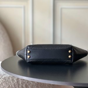 Chanel 2025 Maxi Hobo Bag 31cm Black mix White Straw Leather 320857