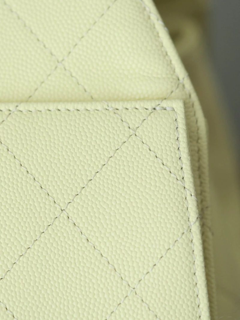 imgi_10_img_44ce8872_20250711_i1752181315519_6519_0_6_jpg CHANEL 25S HOBO BAG 30 CM IN PASTEL YELLOW LAMBSKIN WITH GOLD HARDWARE