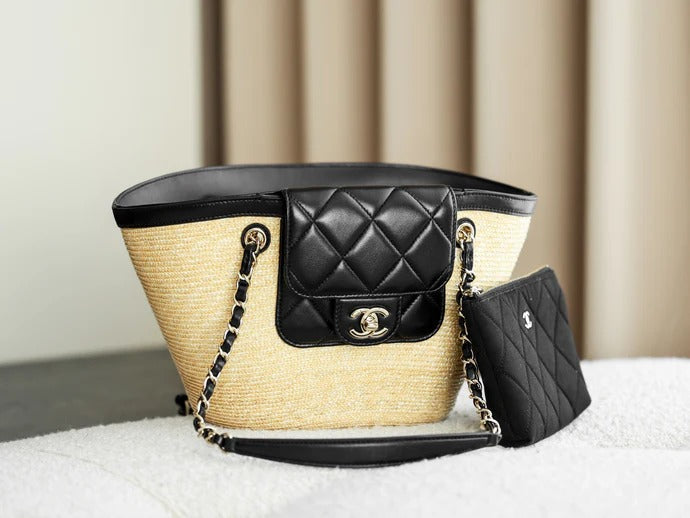 imgi_111_img_44ce8872_20251230_i1767077041066_447_0_1_jpg Chanel 2026 Shopping Bag 40cm Beige Black Straw Lambskin 351031