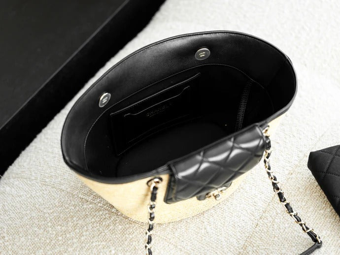 imgi_118_img_44ce8872_20251230_i1767077041074_9763_0_5_jpg Chanel 2026 Shopping Bag 40cm Beige Black Straw Lambskin 351031