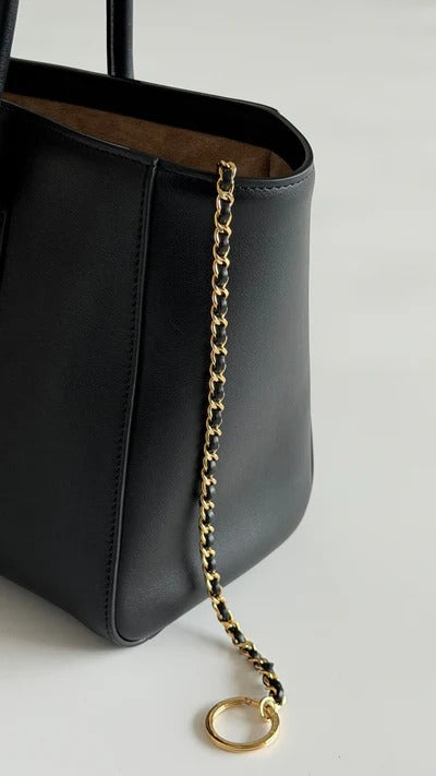 imgi_130_img_b1ac09d1_20260309_o_1jj8rfeqgh3vvsft0f1c9k2tcf_jpeg Chanel 2026 Executive Cerf Tote Bag Black Calfskin