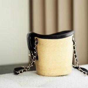 imgi_132_img_44ce8872_20251230_i1767077041128_5046_0_4_jpg Chanel 2026 Shopping Bag 40cm Beige Black Straw Lambskin 351031