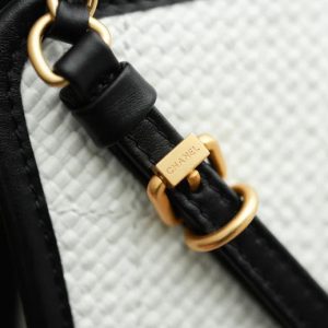 Chanel 2026 Maxi Hobo Bag 28cm White Straw Leather 351096