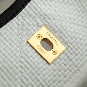 Chanel 2026 Maxi Hobo Bag 28cm White Straw Leather 351096