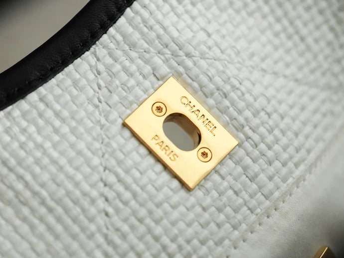 Chanel 2026 Maxi Hobo Bag 28cm White Straw Leather 351096