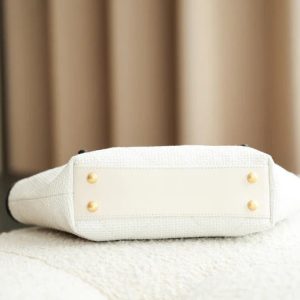 Chanel 2026 Maxi Hobo Bag 28cm White Straw Leather 351096