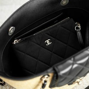 imgi_45_img_44ce8872_20251230_i1767077041077_893_0_6_jpg Chanel 2026 Shopping Bag 40cm Beige Black Straw Lambskin 351031