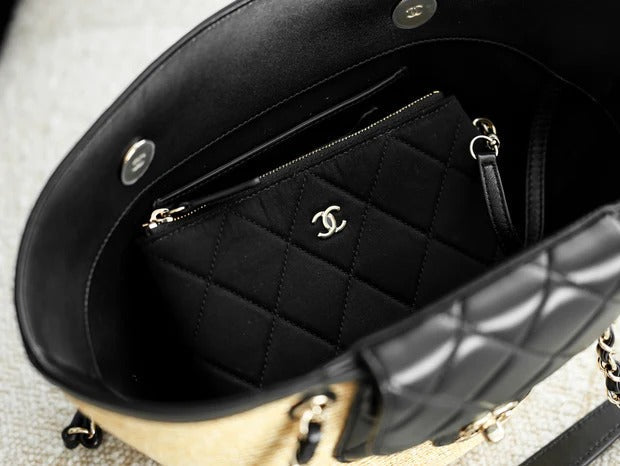 imgi_45_img_44ce8872_20251230_i1767077041077_893_0_6_jpg Chanel 2026 Shopping Bag 40cm Beige Black Straw Lambskin 351031