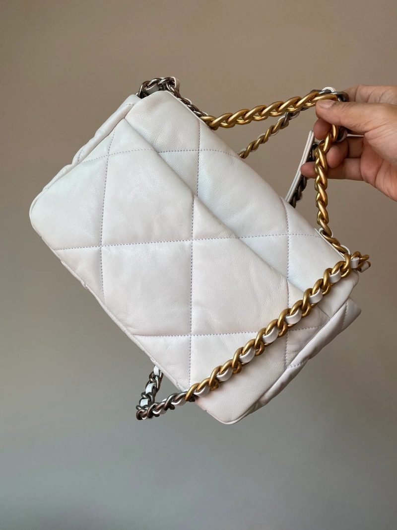 imgi_4_20200420_i1587380570_2968_5_jpg Chanel 2026 Flap Bag 26cm White Lambskin With Gold Hardware