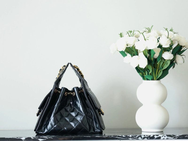 imgi_5_img_44ce8872_20250625_i1750792278810_2640_0_4_jpg CHANEL 25S HOBO BAG 30 CM IN BLACK LIGHT GLOSSY LEATHER WITH GOLD HARDWARE