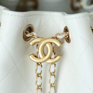 imgi_6_img_44ce8872_20250613_i1749756339955_2663_0_5_jpg CHANEL 25S HOBO BAG 30 CM IN WHITE LAMBSKIN WITH GOLD HARDWARE