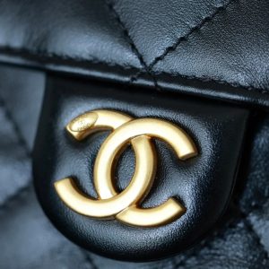 imgi_7_img_44ce8872_20250625_i1750792278760_36_0_7_jpg CHANEL 25S HOBO BAG 30 CM IN BLACK LIGHT GLOSSY LEATHER WITH GOLD HARDWARE