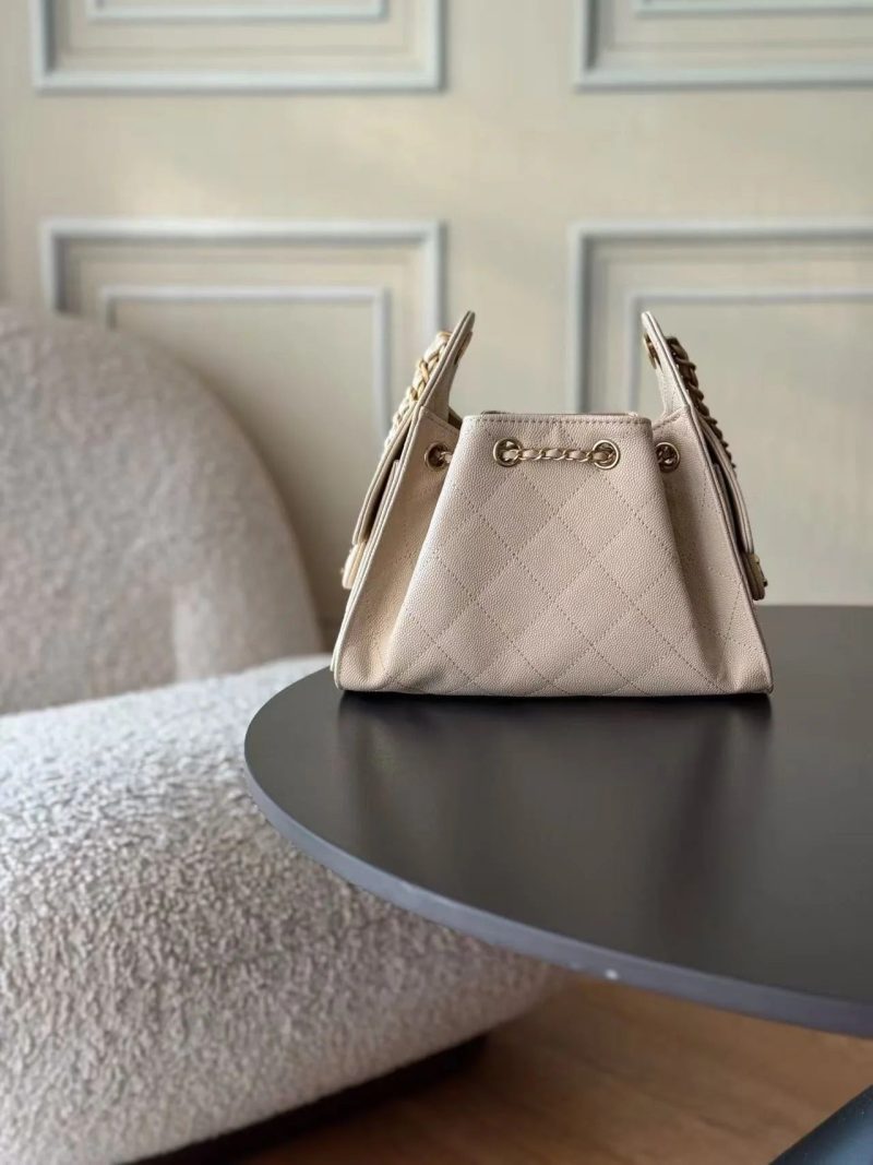 imgi_88_Image_20260204101010_12140_4 Chanel 2026 Hobo Bag 22cm Nude Calfskin