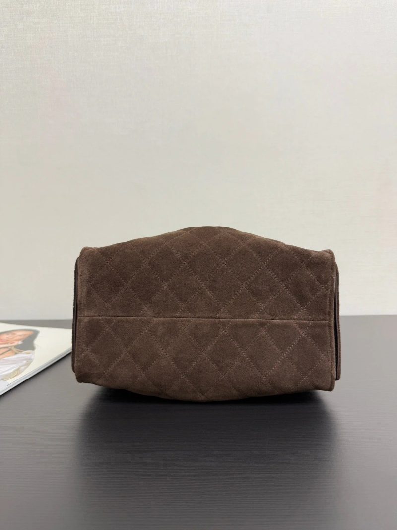 imgi_8_20250924_i1758706127_9864_6_jpg_15390f7a-6ae5-4a20-b25d-934d85421829 CHANEL 25S HOBO BAG 30 CM IN DARK BROWN SUEDE WITH GOLD HARDWARE