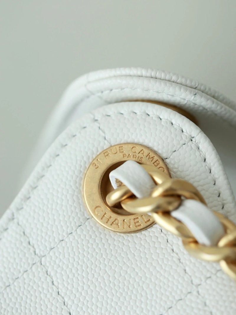 imgi_8_img_44ce8872_20250613_i1749756338348_227_0_8_jpg CHANEL 25S HOBO BAG 30 CM IN WHITE LAMBSKIN WITH GOLD HARDWARE