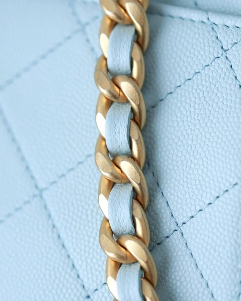 imgi_8_img_44ce8872_20250711_i1752181951427_8494_0_8_jpg CHANEL 25S HOBO BAG 30 CM IN PASTEL BLUE LAMBSKIN WITH GOLD HARDWARE