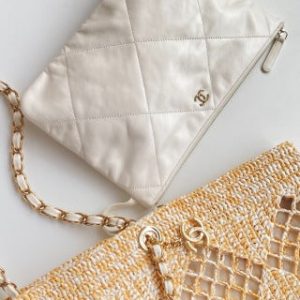 CC 2025 Beach Tote 52 Beige Raffia