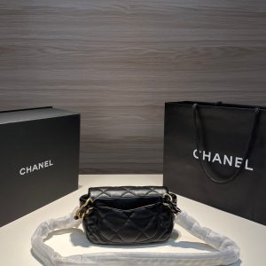 FLAP BAG 20CM GOLD HARDWARE BLACK CALFSKIN