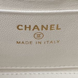 wsxc1710254920040_8 CC Vanity Case 17cm White Lambskin Gold hardware