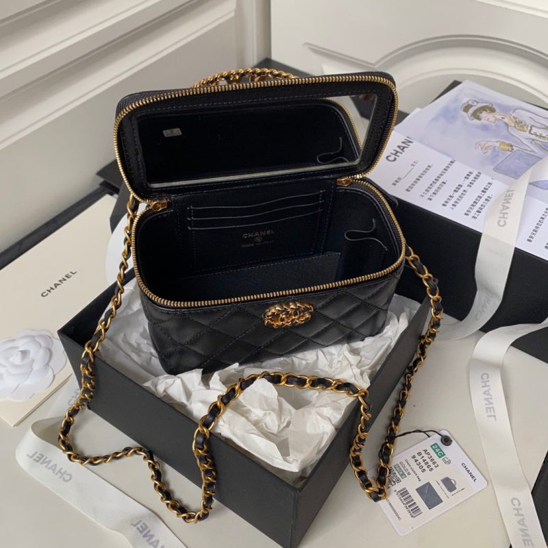 wsxc1710254951354_7 CC Vanity Case 17cm Black Lambskin Gold hardware