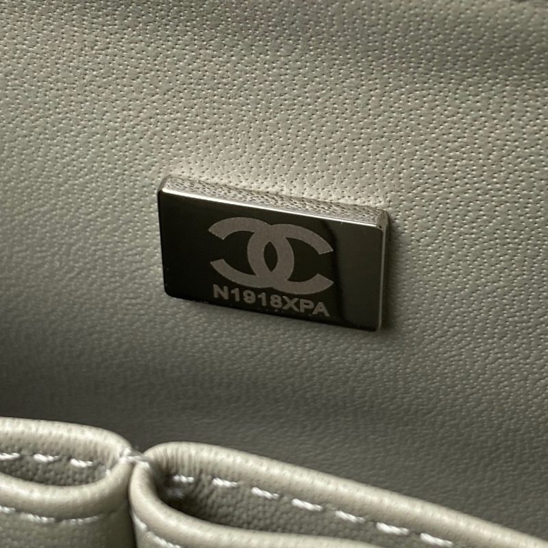 wsxc1710785011023_8 Medium Classic Flap Bag 23cm Light Grey Lambskin Silver Hardware