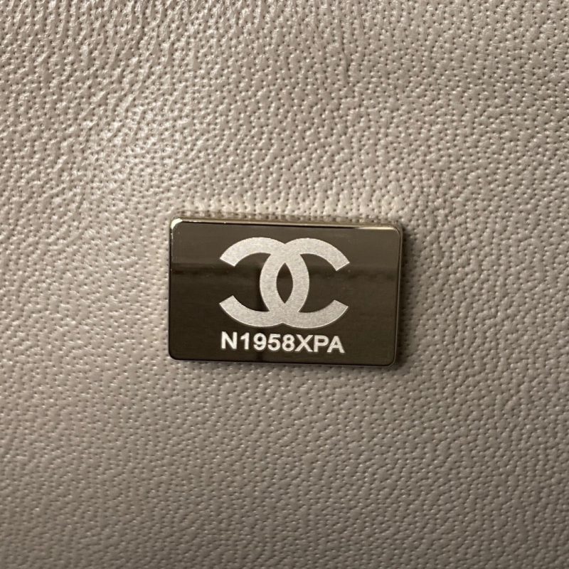 Medium Classic Flap Bag 23cm Brown Lambskin Silver Hardware