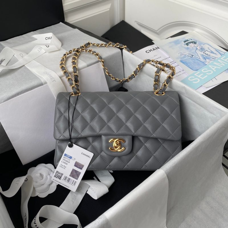 Medium Classic Flap Bag 23cm Grey Lambskin Gold Hardware