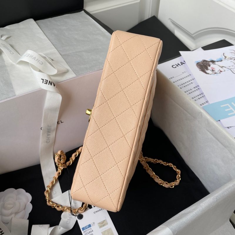 Medium Classic Flap Bag 23cm Salmon Caviar Gold Hardware