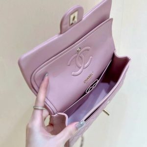 FLAP BAG 23CM PINK LAMBSKIN LIGHT GOLD HARDWARE