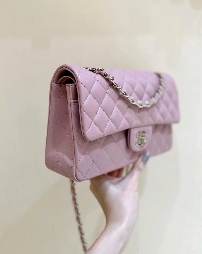 FLAP BAG 23CM PINK LAMBSKIN LIGHT GOLD HARDWARE