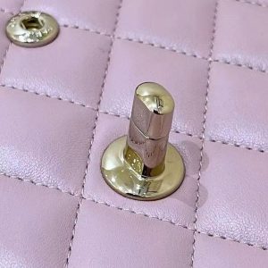 FLAP BAG 23CM PINK LAMBSKIN LIGHT GOLD HARDWARE