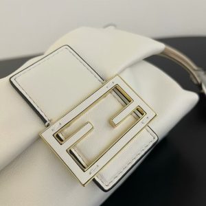 Mamma Baguette Small White Sheepskin