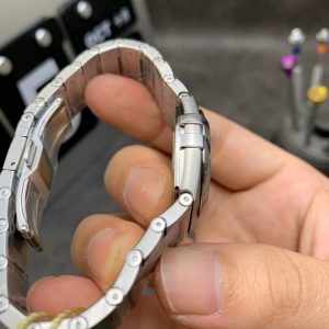 CONSTELLATION QUARTZ 27MM STEEL CASE MOTHER OF PEARL DIAL