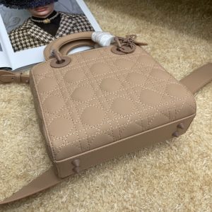 13263408868481029_d1ff72aa-8d26-450d-b106-1c782bde25f0 LADY MY ABC BAG 20CM BEIGE CANNAGE LAMBSKIN
