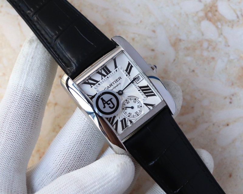 13265577594778935_c9e3f24b-d026-4a1e-aab4-60b883959e37 TANK MC W5330003 STAINLESS STEEL BEZEL