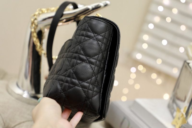13265626555438923_02bac6d3-ce8f-4f48-88f2-fcd836ee13ee LARGE CARO BAG 28 BLACK SUPPLE CANNAGE CALFSKIN