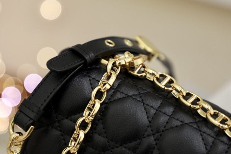 13265626556339101_13126d1a-2fd7-4a6f-ba3e-0d662871f2b0 LARGE CARO BAG 28 BLACK SUPPLE CANNAGE CALFSKIN