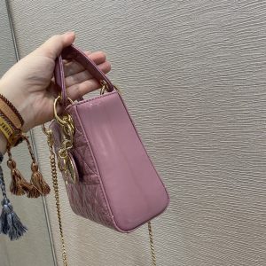 13266083343536650_974f031b-2605-49a1-949f-e2a2904f8fa8 MINI LADY BAG 17 PINK PATENT CALFSKIN