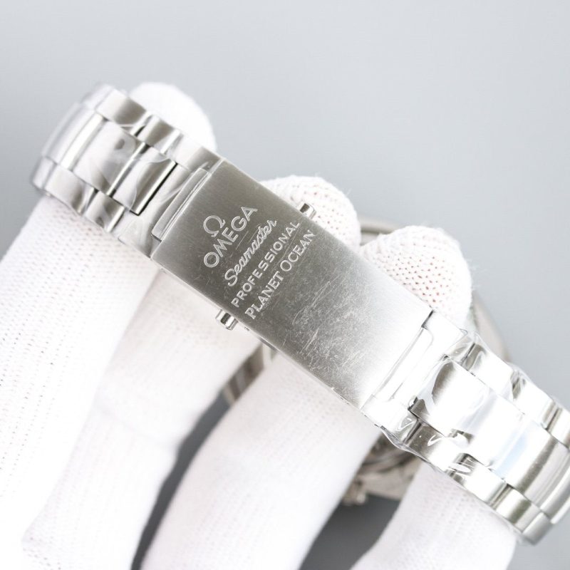 SEAMASTER PROFESSIONAL PLANET OCEAN 600M BLACK DIAL