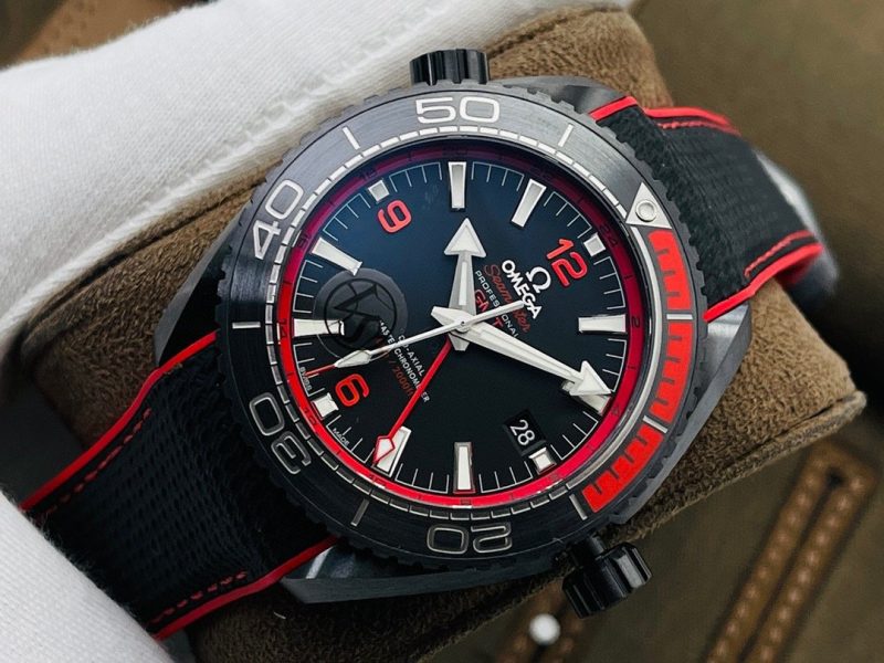 13266782063297639_0c372a3f-03f7-411c-b8c0-d4c1a94ea88a SEAMASTER PLANET OCEAN GMT 600 BLACK CASE RED BEZEL