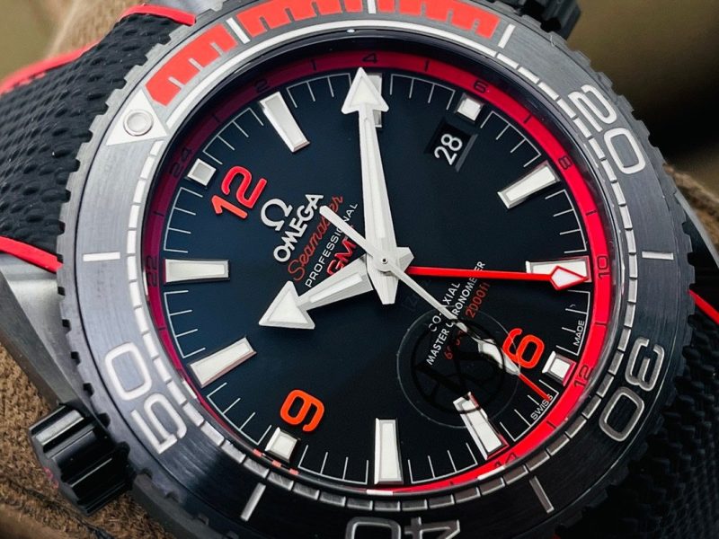 13266782064213511_543cad1c-37cc-4659-85a8-748a7098f912 SEAMASTER PLANET OCEAN GMT 600 BLACK CASE RED BEZEL