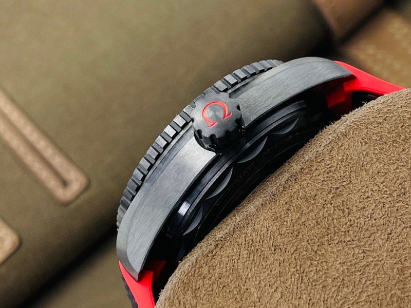 13266782065197521_37f60c48-e618-4a91-a16a-59376f7f76e1 SEAMASTER PLANET OCEAN GMT 600 BLACK CASE RED BEZEL