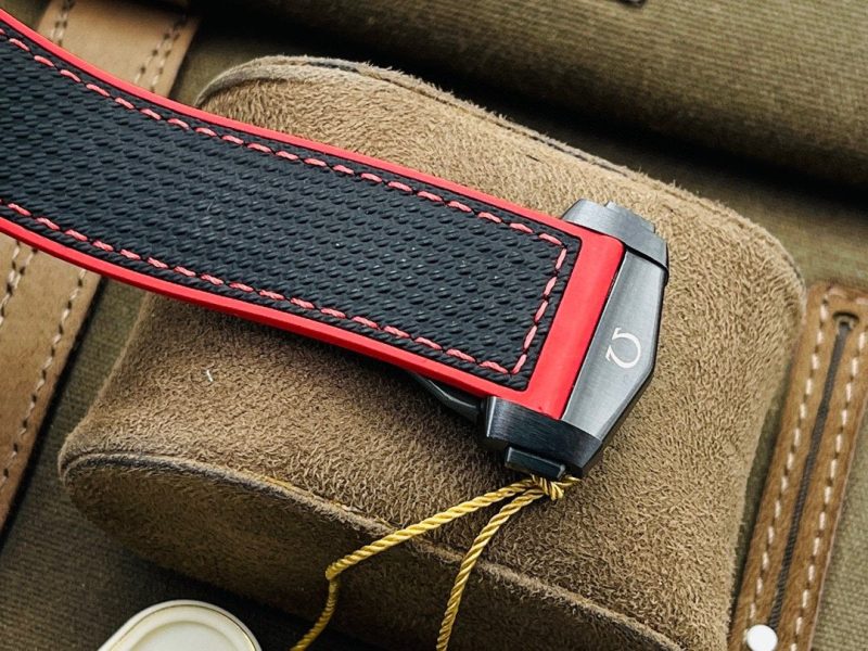 13266782069097542_925d21d8-81f3-4cc2-ae92-2ab88b18ad9c SEAMASTER PLANET OCEAN GMT 600 BLACK CASE RED BEZEL