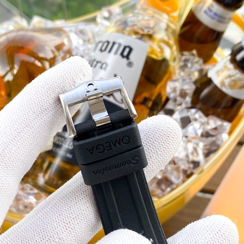 13267297504396704_3fcf3254-1379-4816-96a5-e6e5549624ce SEAMASTER DIVER MASTER CHRONOMETER 42MM NEKTON EDITION