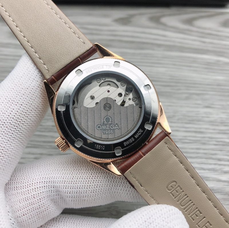 13267383155230507_d2ee7794-0af4-4d02-bc54-eaa9413cbae7 SEAMASTER RAILMASTER 40 ROSE GOLD CASE CHRONOMETER