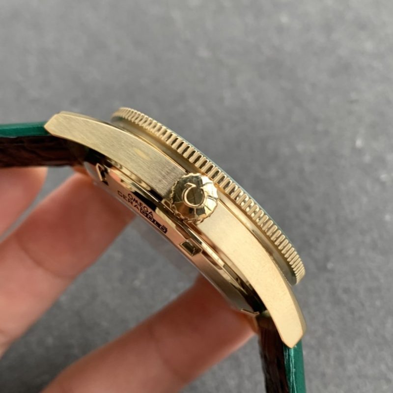 13267814303167150_18fc909d-91af-46af-aed6-4f862c41f466 SEAMASTER 300 GREEN DIAL LIMITED EDITION