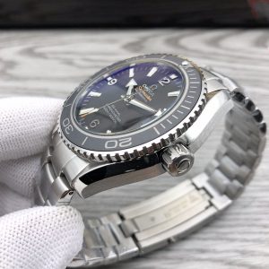 SEAMASTER PROFESSIONAL PLANET OCEAN 600M STEEL CASE BLACK DIAL