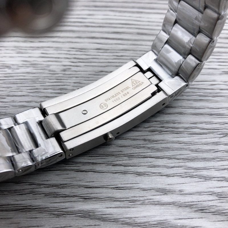 SEAMASTER PROFESSIONAL PLANET OCEAN 600M STEEL CASE BLACK DIAL