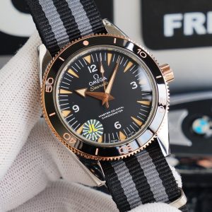 13271425588916808_f4b84e6b-92c9-4b0b-be8d-499dc376c832 SEAMASTER 300M CO-AXIAL TEXTILE